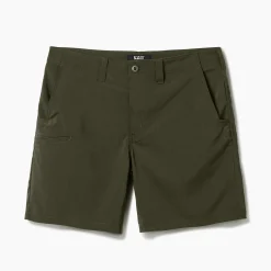 Dart 8" Short
